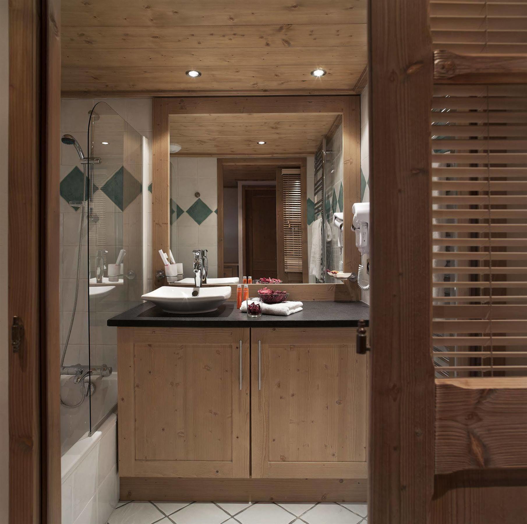 Cgh Residences & Spas Les Chalets De Jouvence เลการ์รอซ-ดาราช ภายนอก รูปภาพ